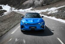 Alpine A390: duša Alpine v športnem fastbacku