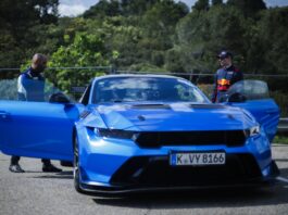 Dirkaška lekcija: Verstappen za volanom Mustanga GTD