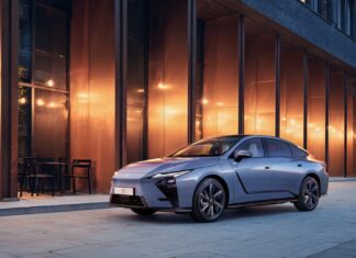 Lexus ES (2026): Klasika vstopa v električno dobo z dosegom in slogom